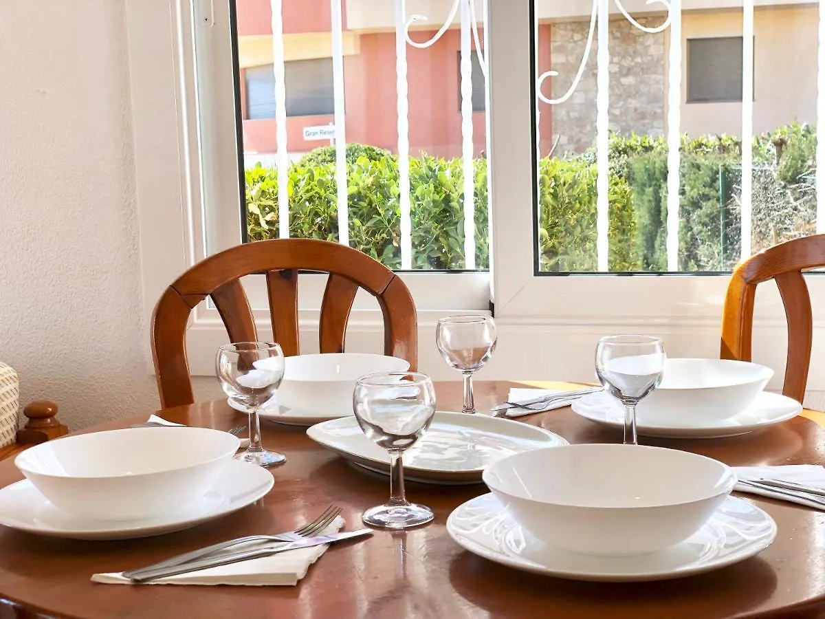 Apartament Amb Jardi A La Platja D'Empuriabrava Spain